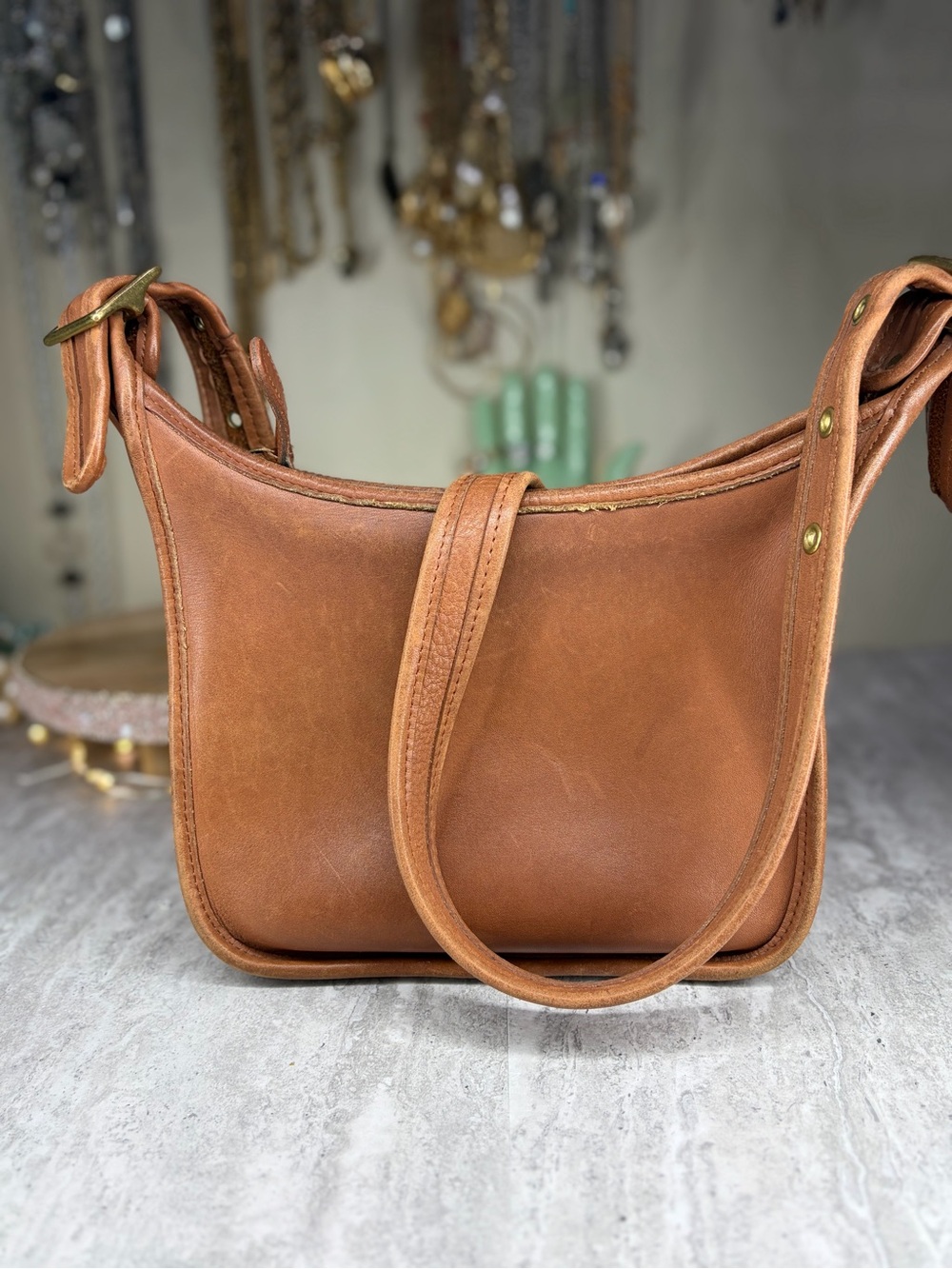 Coach Vintage Legacy Caramel Tan Leather Crossbody Purse Bag 9950